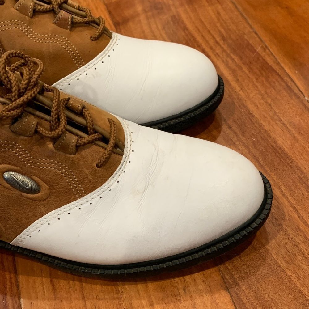 Women’s Nike White and Brown leather Golf Shoes size 7 - Picture 3 of 11